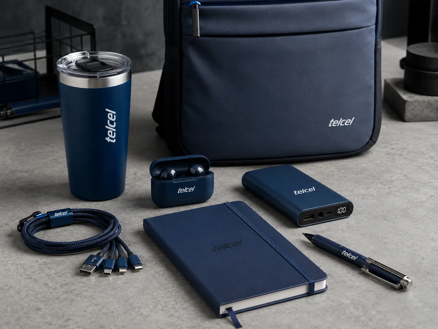 Kit tecnológico con artículos promocionales personalizados para empresas